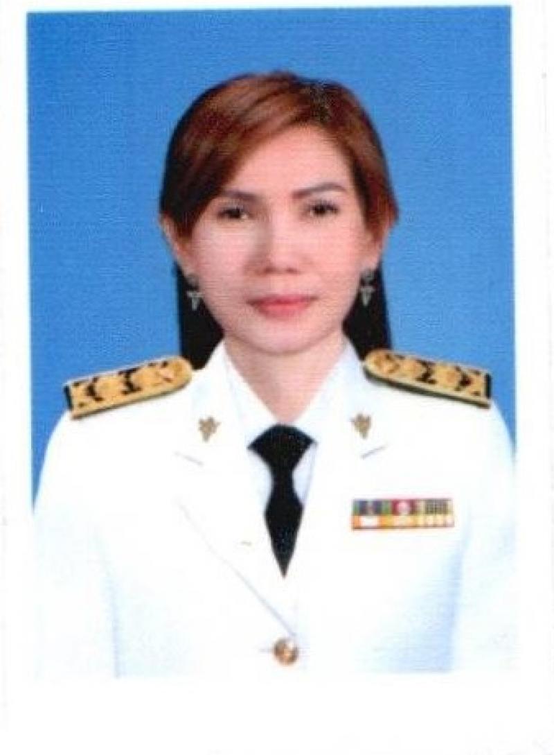 นางกานพ์ดารัตน์   พลับพลา