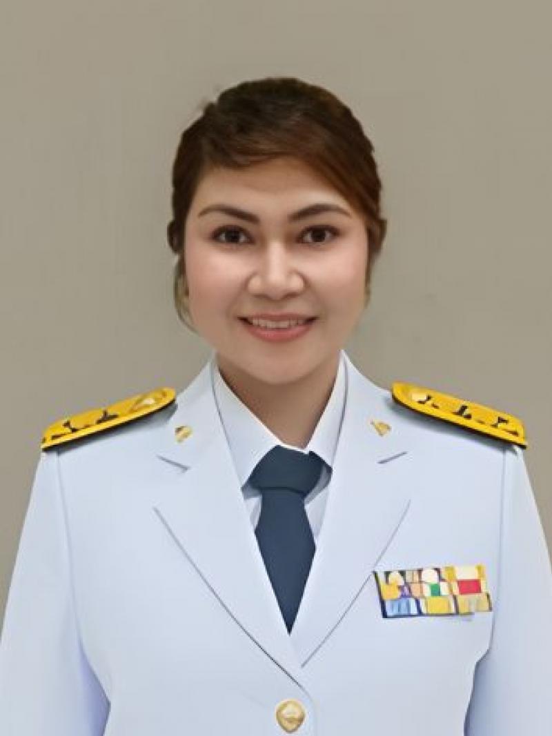 แพทย์หญิงยุวธิดา    ชาลี 