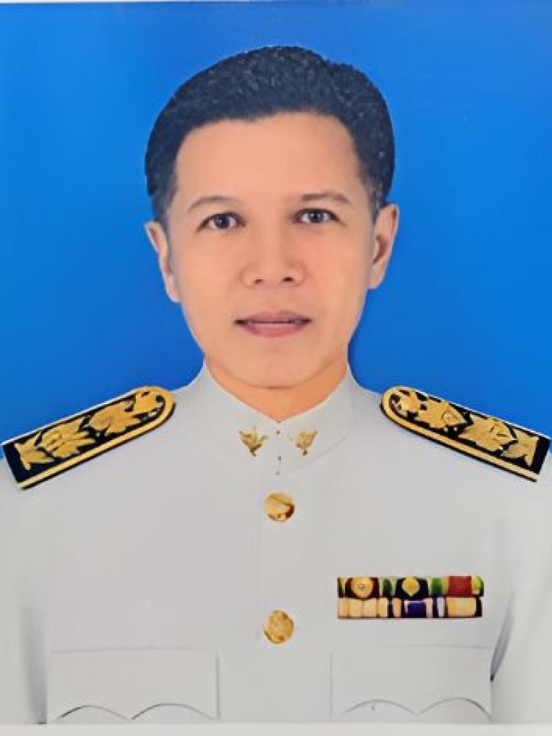 นายณประวีร์    ณัฐวรศาสตร์	